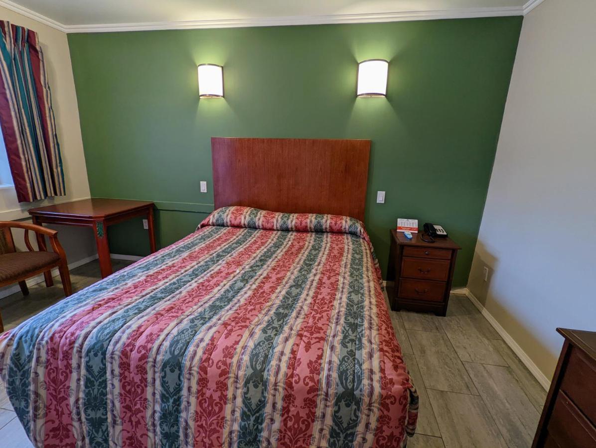 Americas Best Value Inn Oxnard-Port Hueneme Eksteriør billede