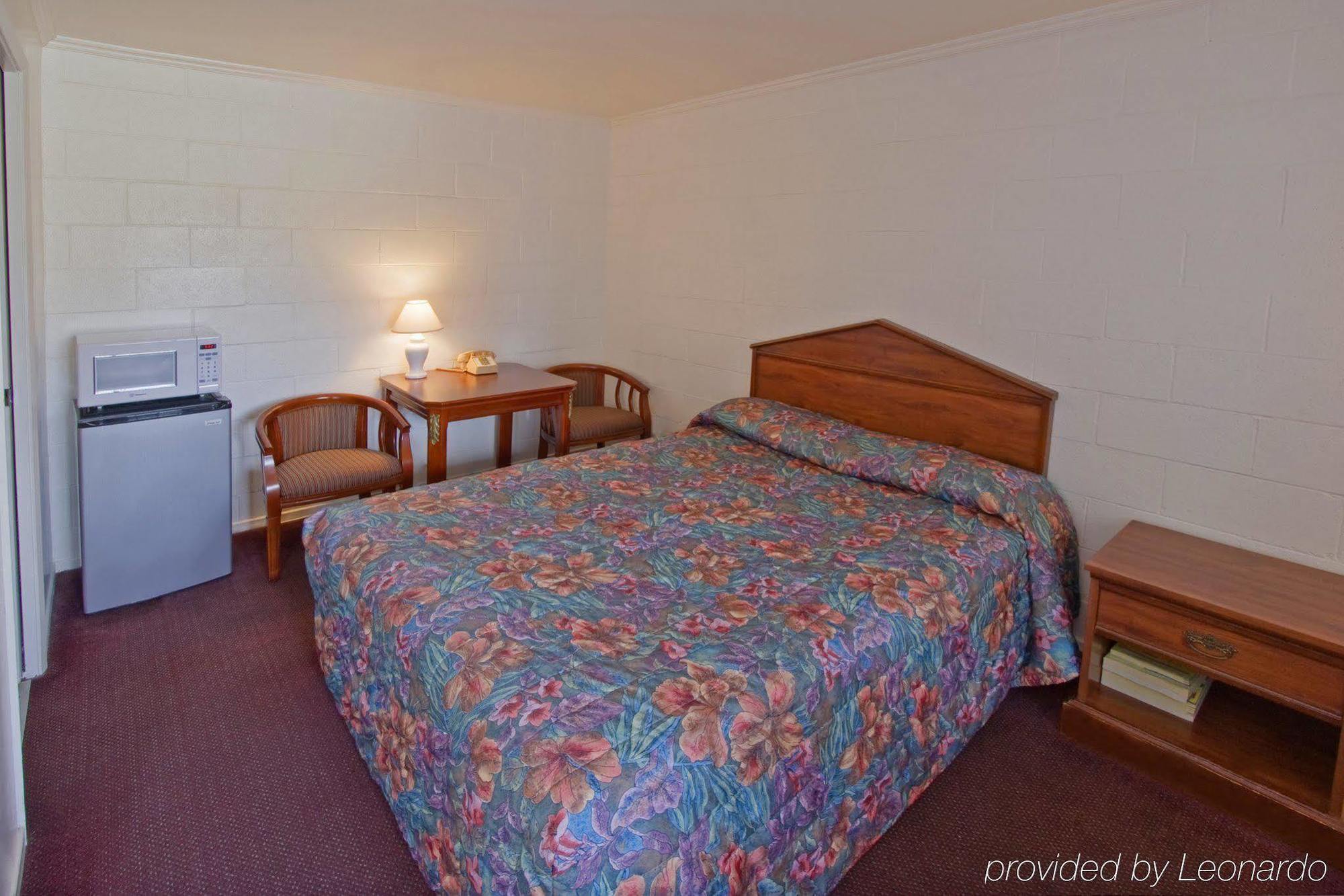 Americas Best Value Inn Oxnard-Port Hueneme Eksteriør billede